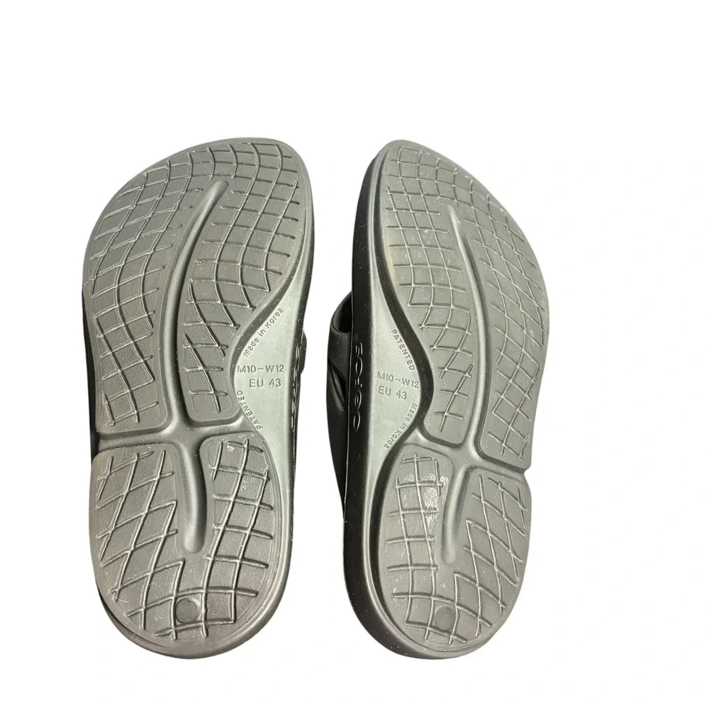 OOFOS Black Recovery Slides Sandals Men's US‎ 10 Women's 12 EU 43 Comfort Ortho